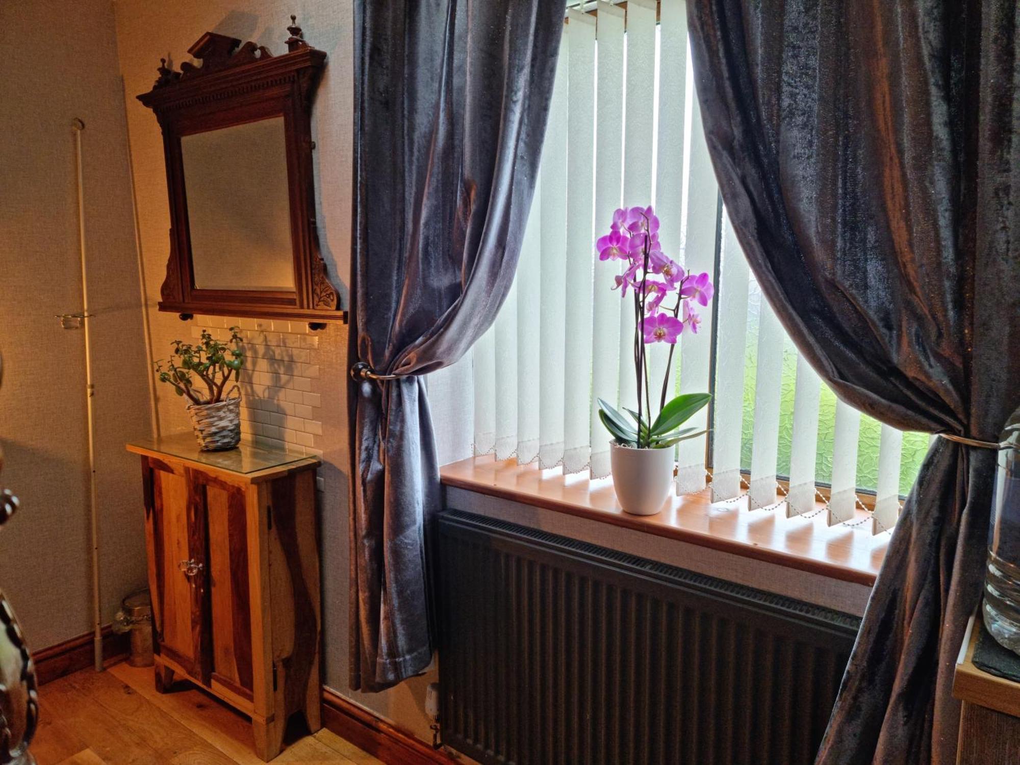Castle Lodge - Brecon Beacons Accommodation Sennybridge Экстерьер фото